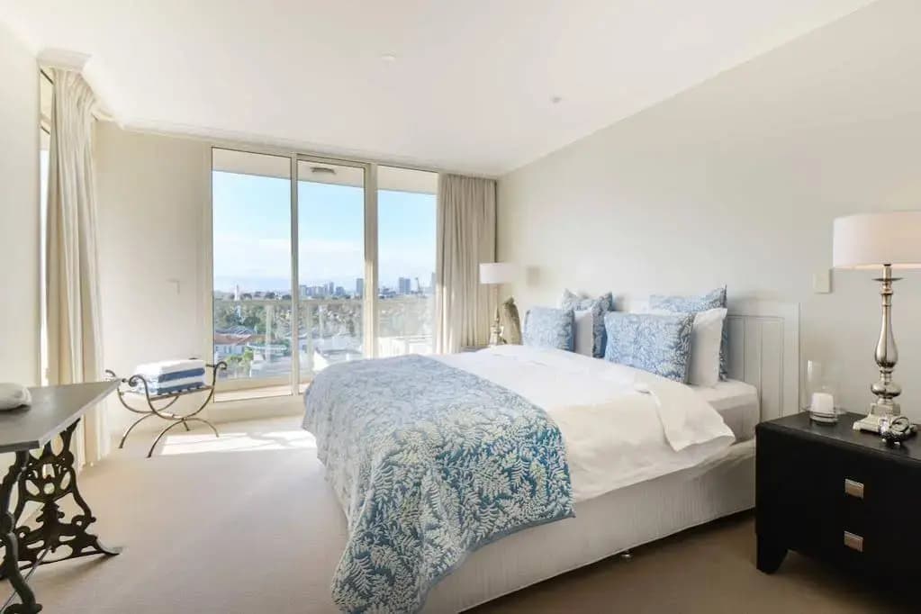 Beachside Port Melbourne - photo 6