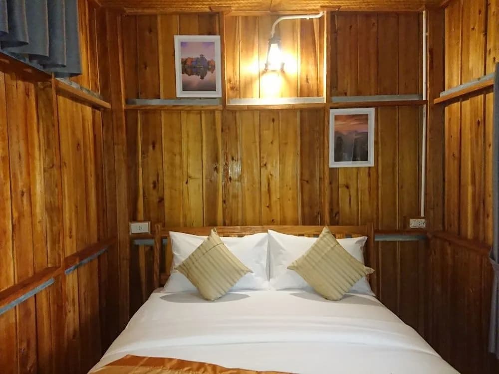 Lanta Para Hut - main photo