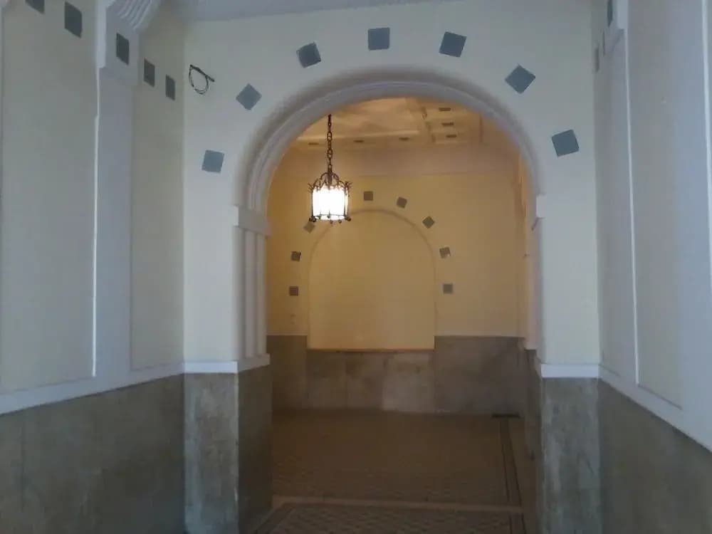 1st Apartments and Hostel - photo 17