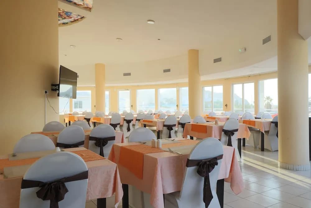 Holiday Beach Resort - photo 31