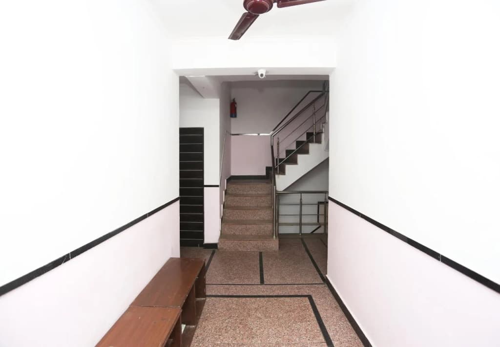 Hotel Golden Heights - photo 8