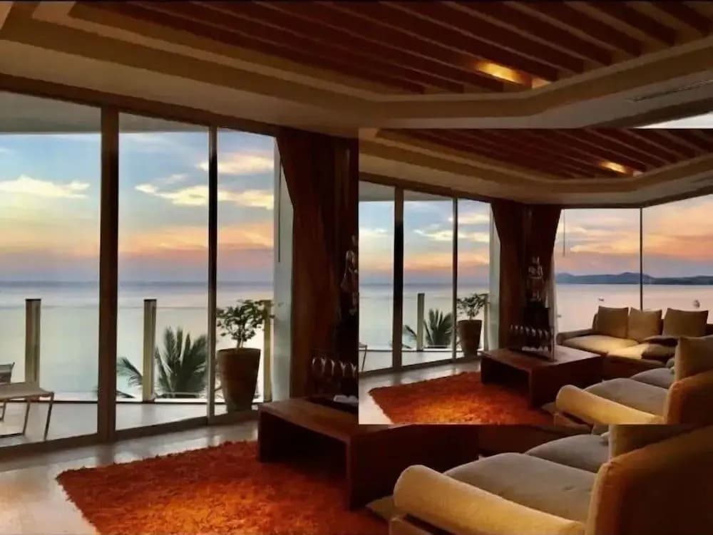 Beachfront Phuket Seaview Suites - photo 3