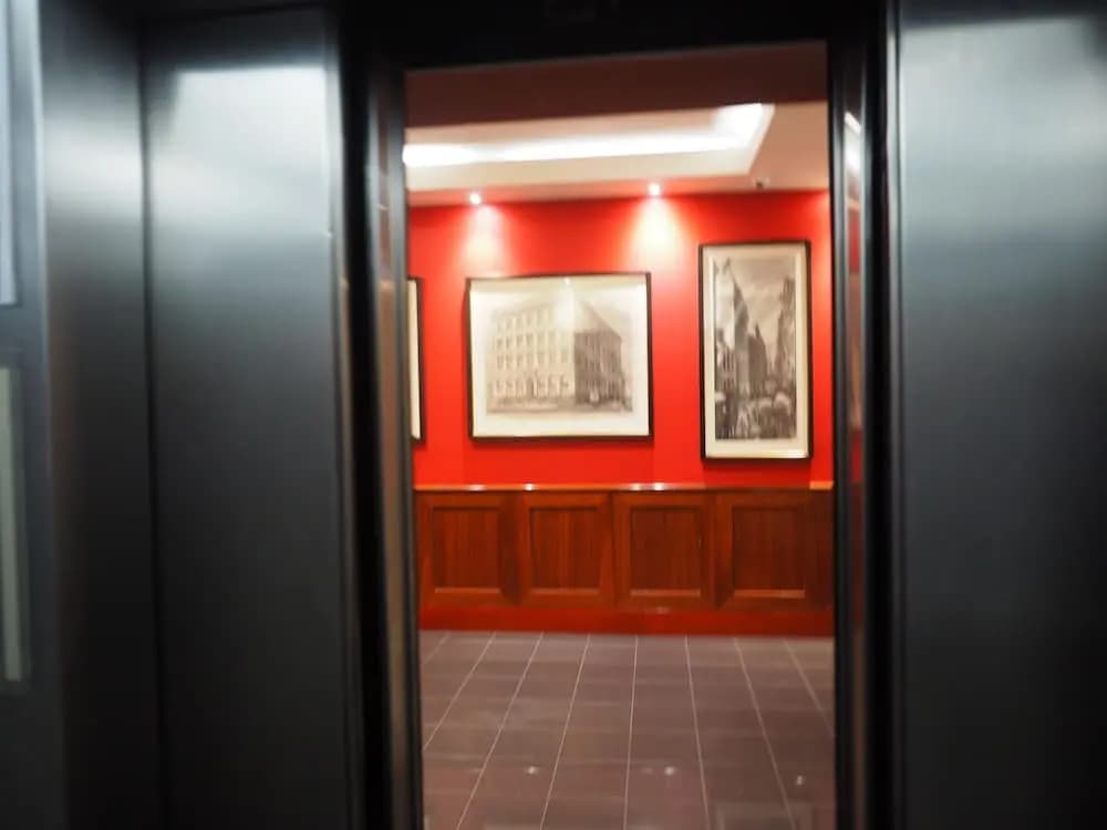 Flinders Lane Apartments formally Melbourne City Stays - photo 10