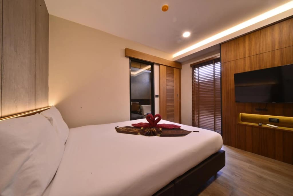 Sureena Hotel - photo 4