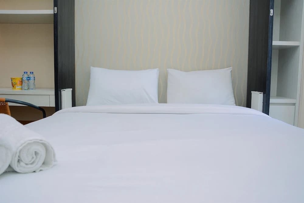 Comfy Studio Green Pramuka Apartment with City View - photo 2
