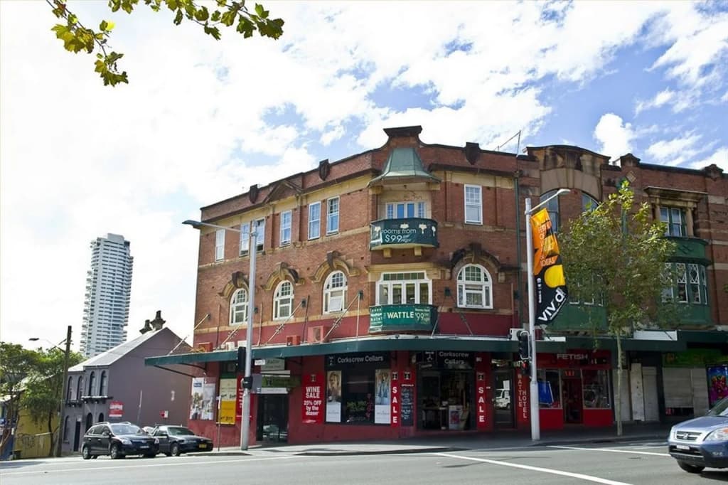 Sydney Wattle Hotel - photo 1