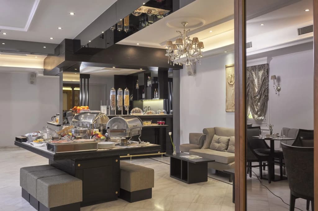 AVA Hotel & Suites - photo 18