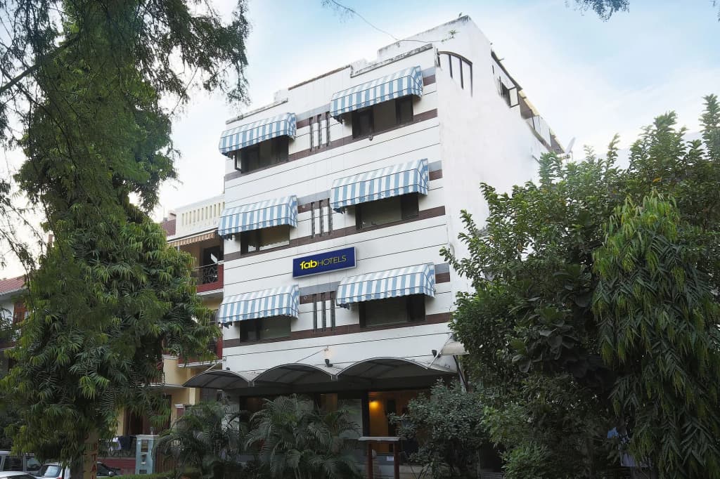 FabHotel Aashraye Nehru Place - photo 1