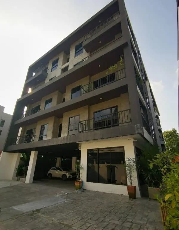 RM303 Room 36 - photo 1