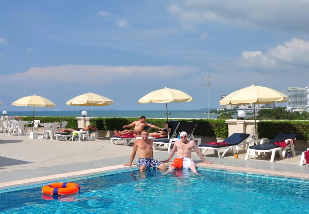 Flipper Lodge Hotel - photo 20