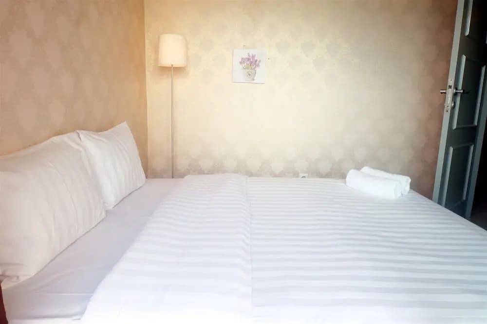Penthouse Level Apartment At Mall Of Indonesia (MOI) Gading - photo 4