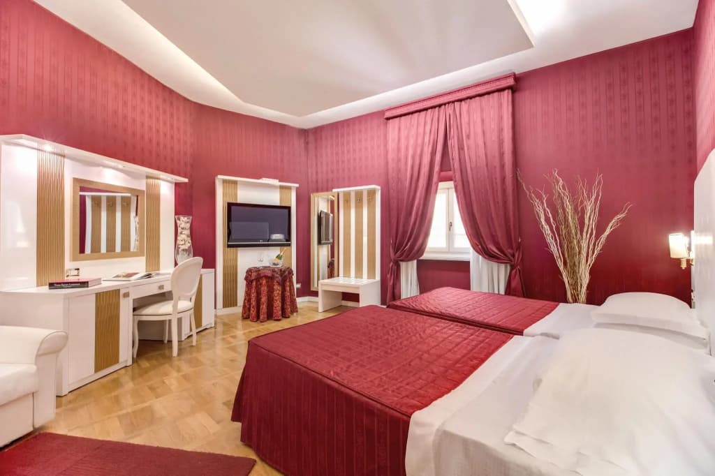 Relais Fontana di Trevi - photo 1