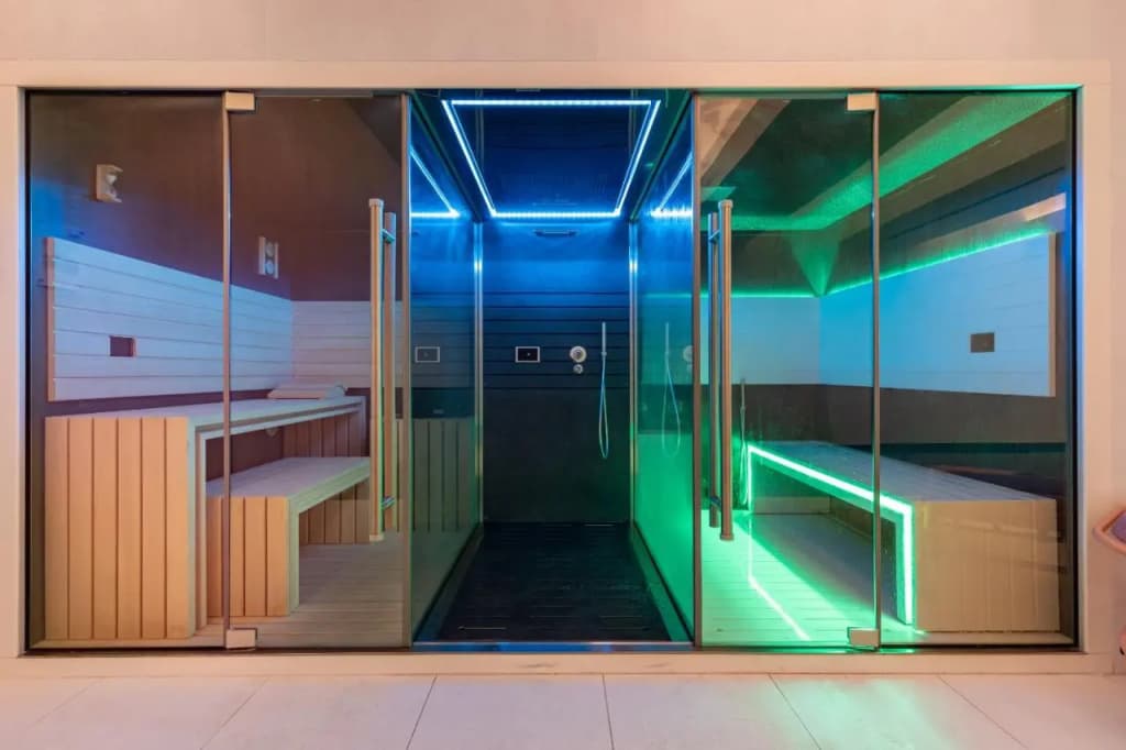 Luster Hotel - photo 45