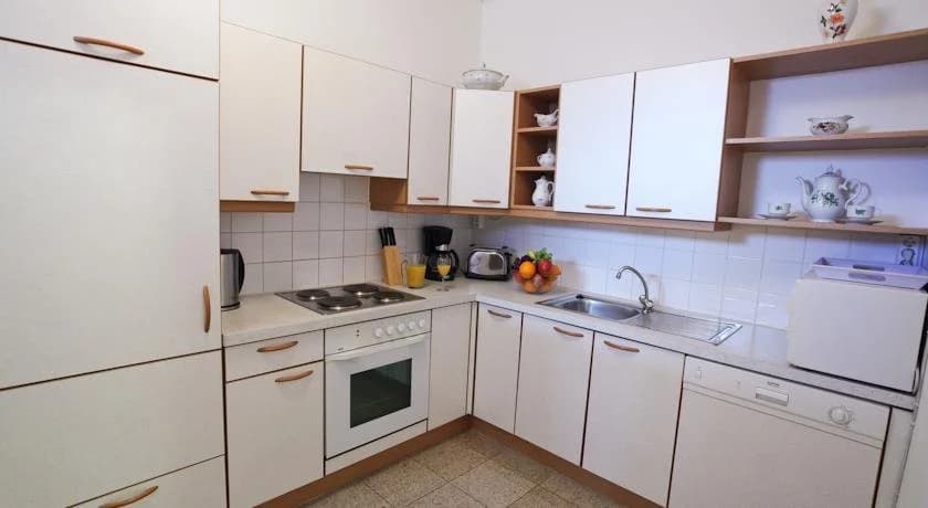 Mozart Apartments - photo 15