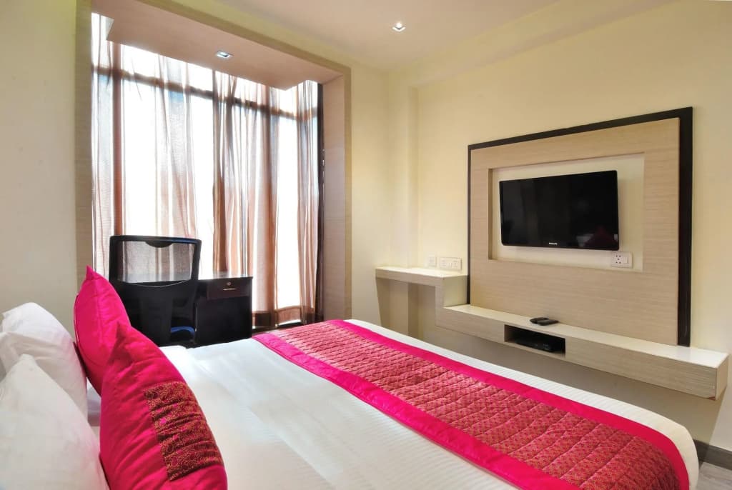 Hotel Royal Grand - photo 18
