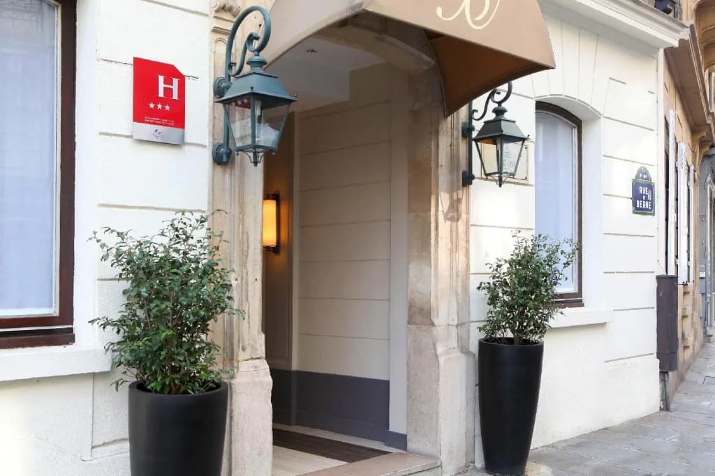 Hotel Berne Opera - photo 32