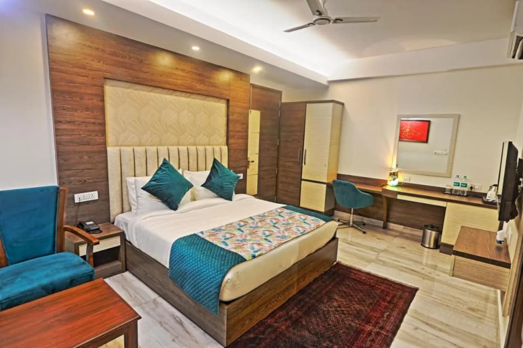 Hotel Cardinal Express OXMO Delhi Airport - photo 5
