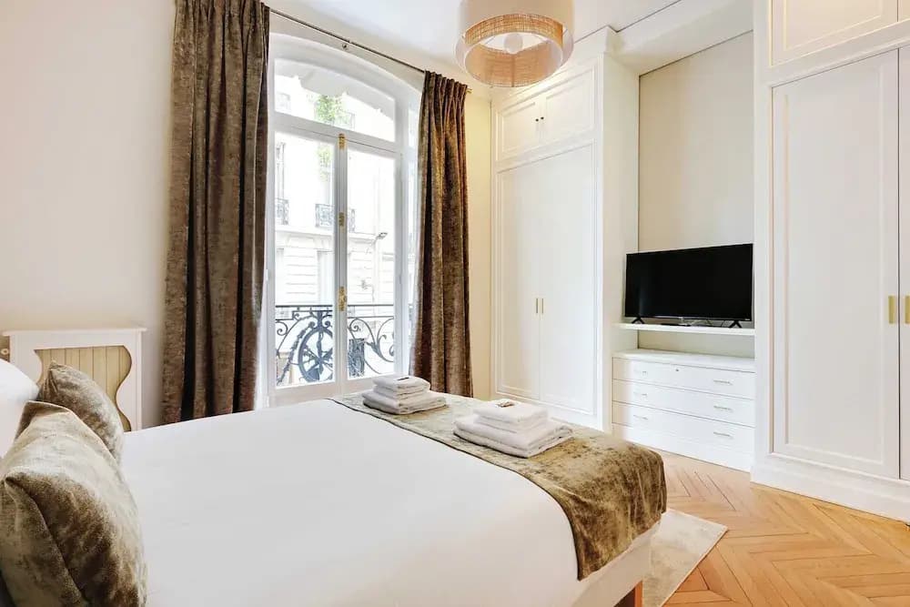 Spacious Apartment - 2br/4p - Arc de Triomphe - photo 4