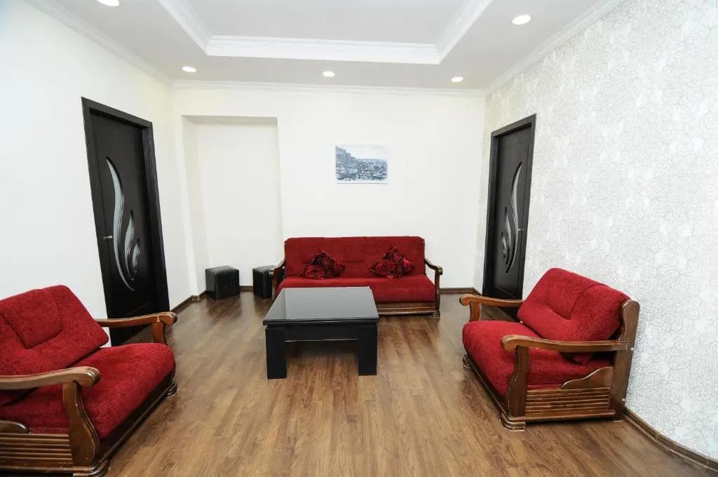 Elegant Modern Apartment - photo 2