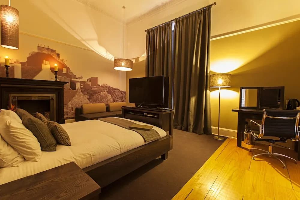 Rooms & Suites Picardy Place - photo 37