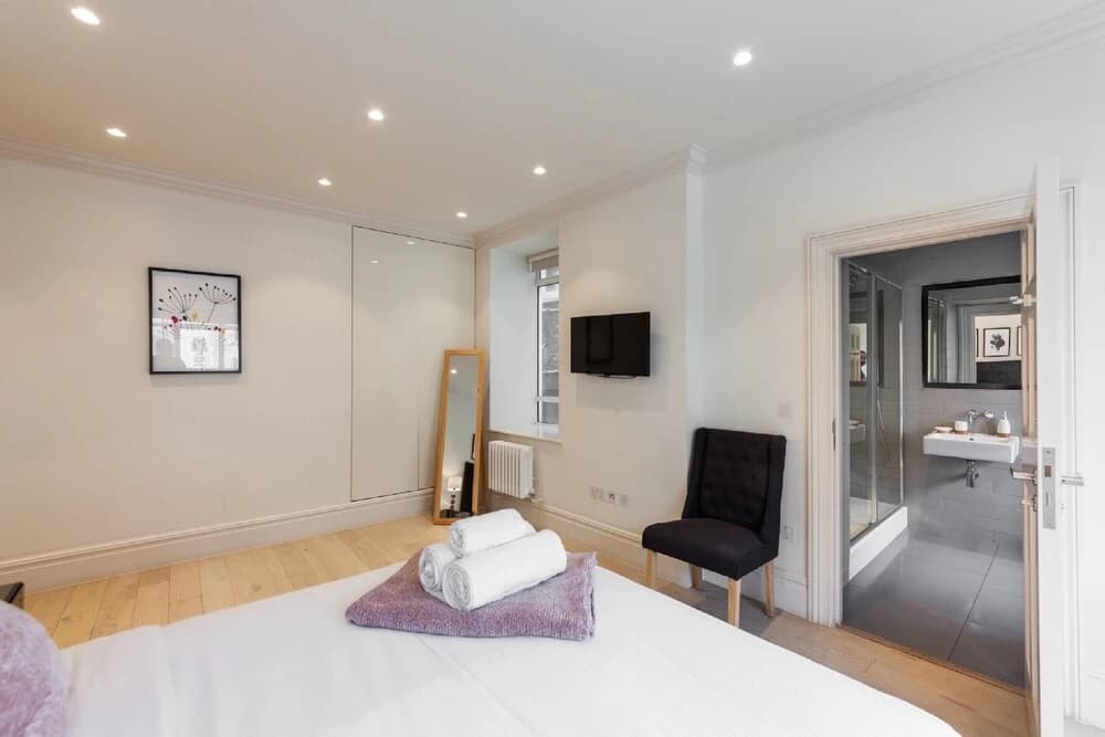 Strand Apartment - photo 2