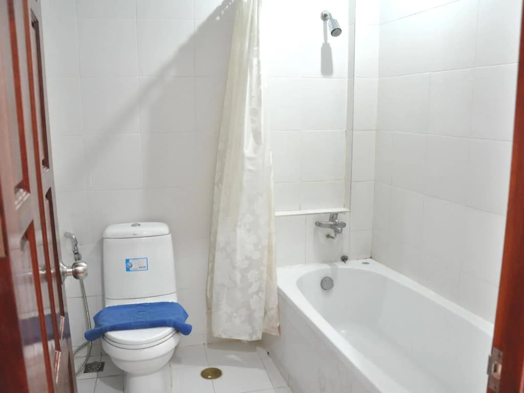 Highfive Hotel - photo 8