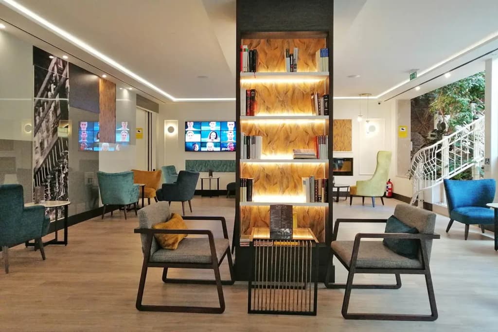 Gran Versalles Hotel - photo 9