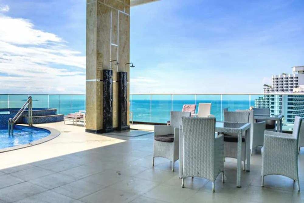 Cosy Beach View Condominium Official - photo 17