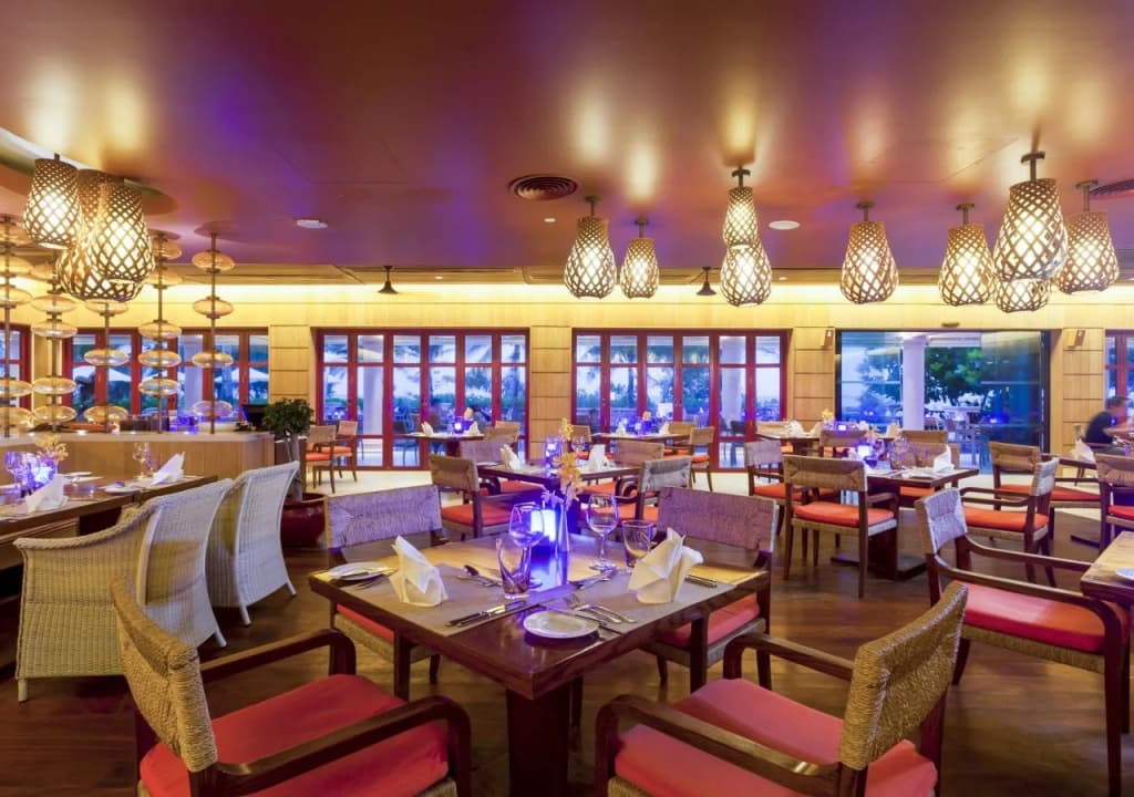 Centara Grand Beach Resort Phuket Hotel - photo 27