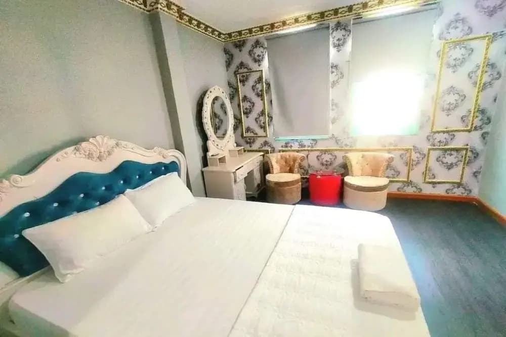 Crowne Bui Vien Hotel - photo 21