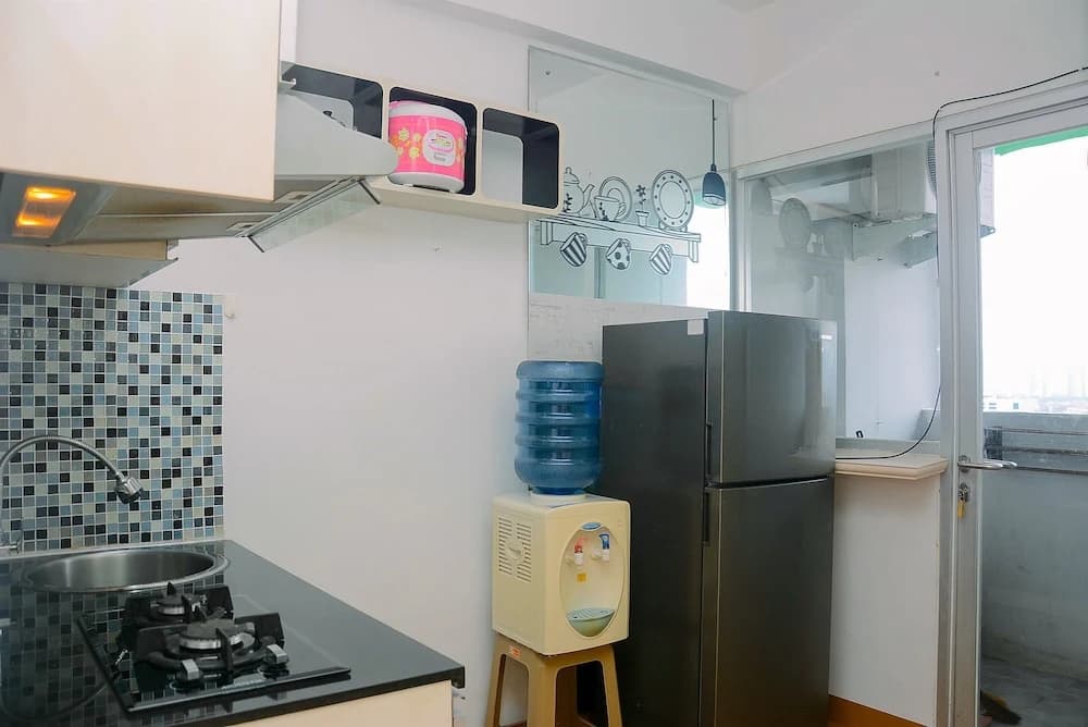 Comfort 1BR with Study Room Menteng Square Apartment - photo 12