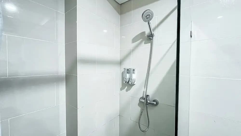 Nice and Comfortable 2BR Apartment at Daan Mogot City - photo 26