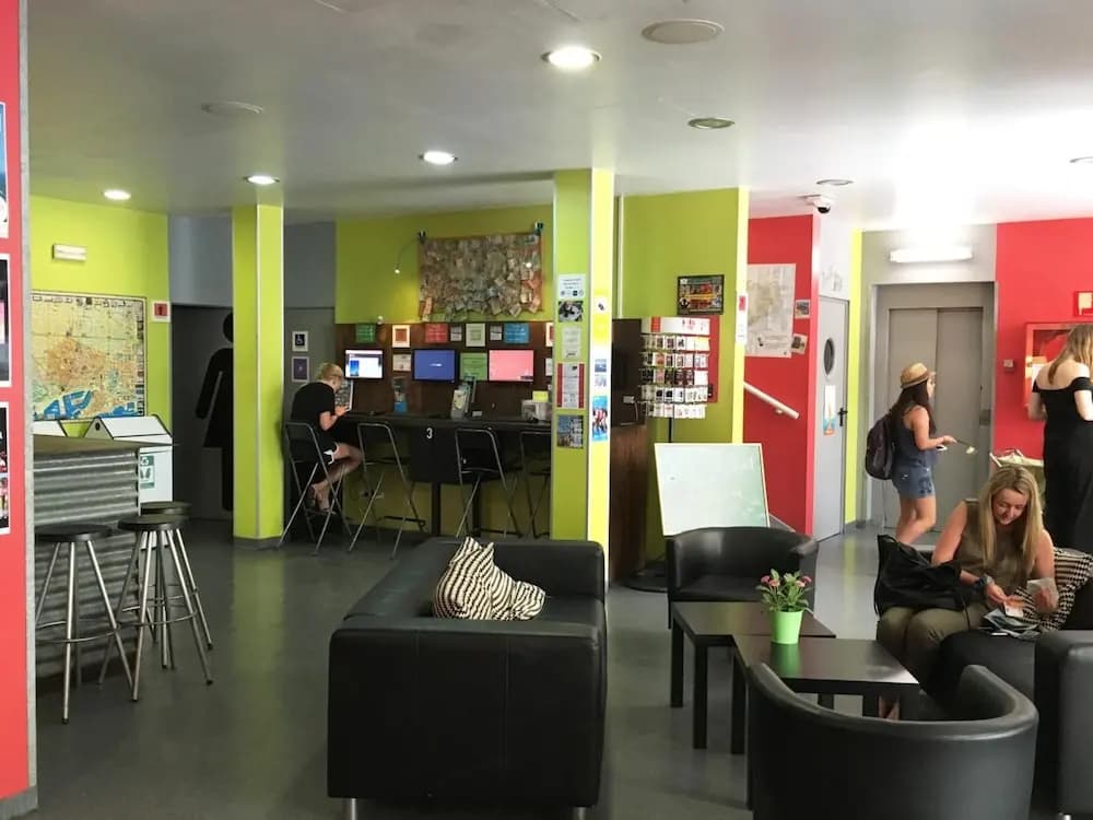 HelloBCN Hostel - photo 22