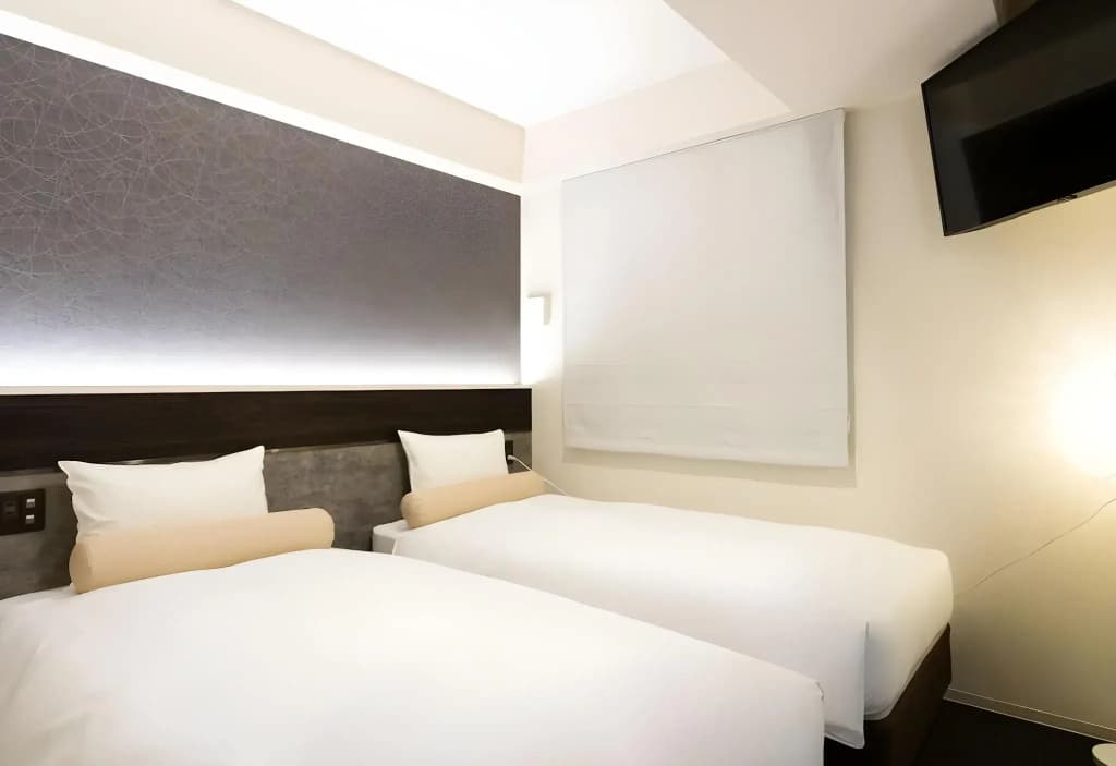 Dotombori Crystal Hotel 3 - photo 8