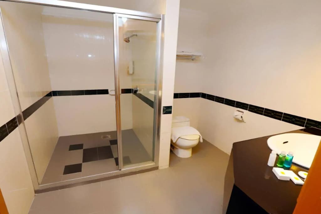 M Suites Hotel - photo 9