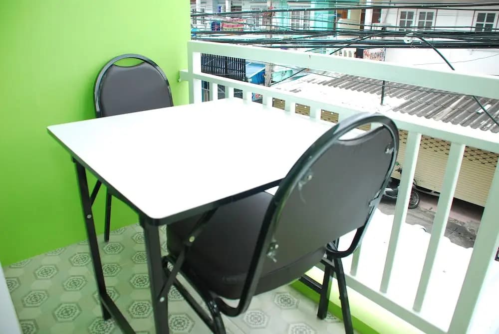 P & J Guesthouse - photo 12