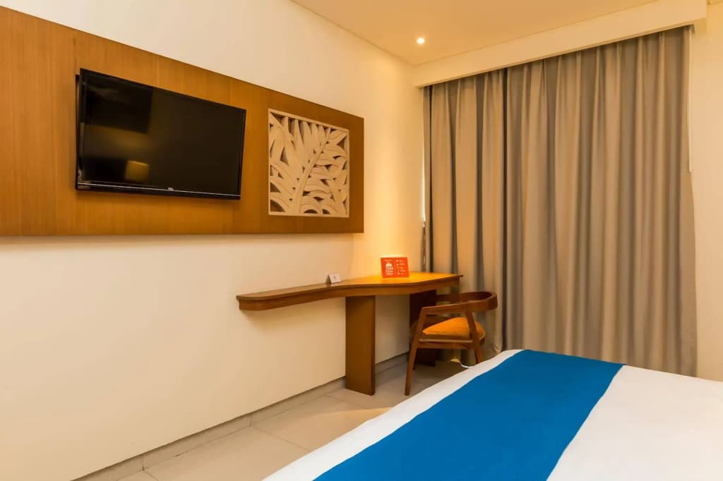 ZEN Rooms Kuta Square Mall - photo 5