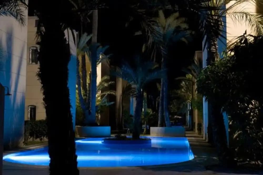 Riad with Outdoor Swimming Pools - photo 12