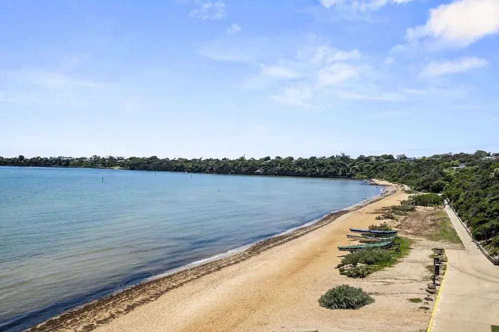 5-bed Haven With Pool Minutes From Beaches - photo 10