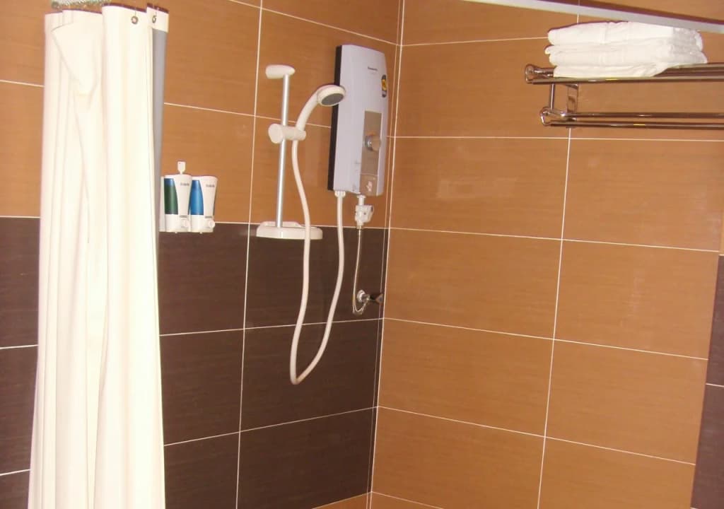 Jin Hotel - photo 9