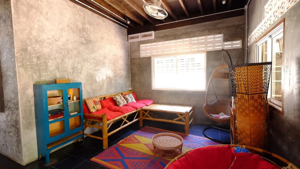 Sweet Life Community Guesthouse - photo 21