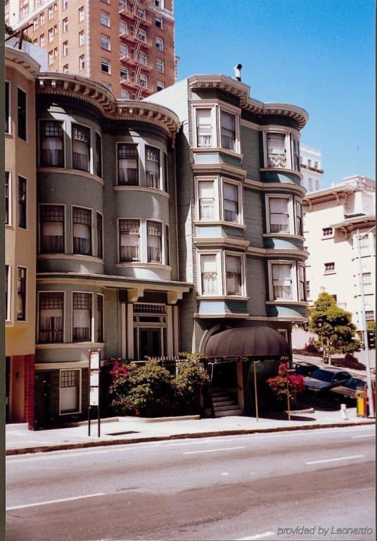 Nob Hill Inn - photo 17