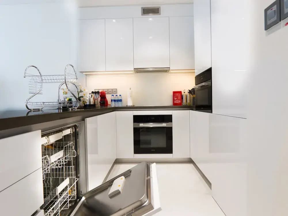 Easygo- Luxury 2bdr With Lagoon Access - photo 24