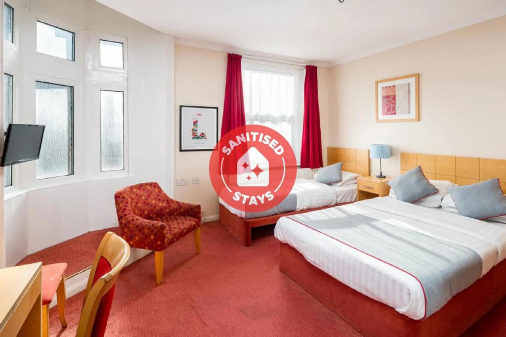 OYO New Dome Hotel - photo 2