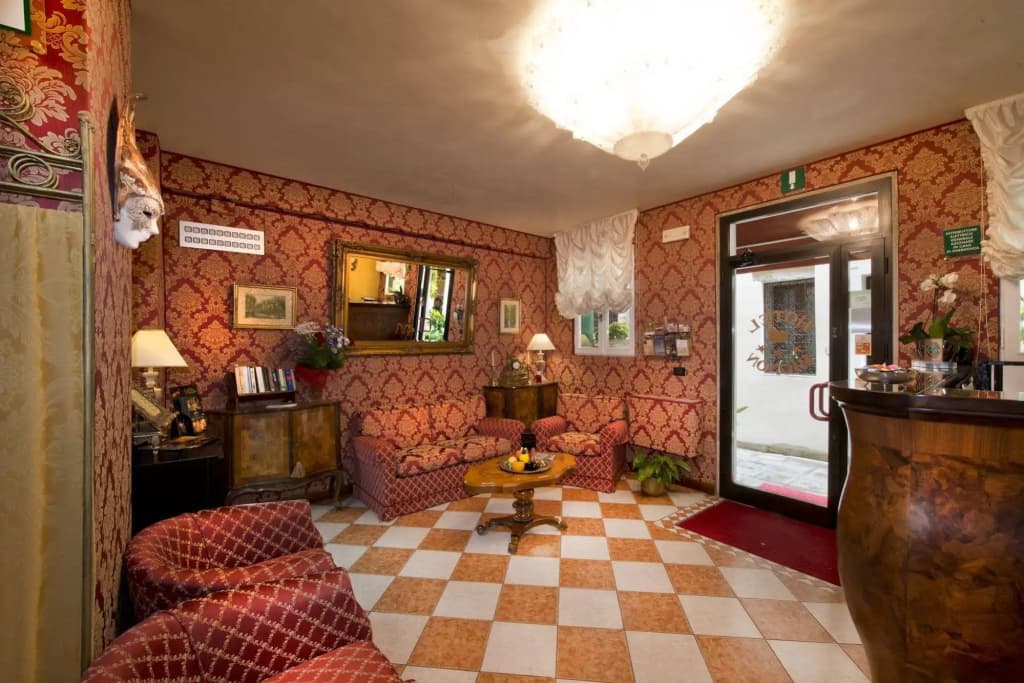 Hotel Mignon - photo 2