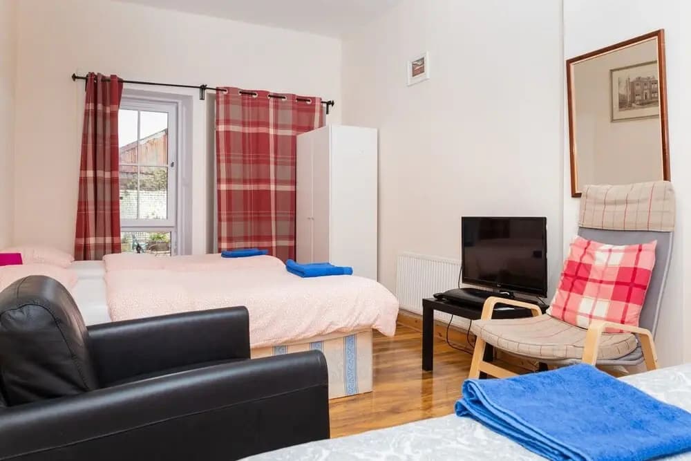 Centre Townhouse - photo 3
