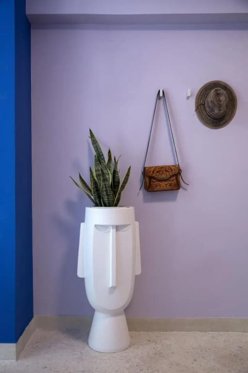 The Frogs Guesthouse - photo 10