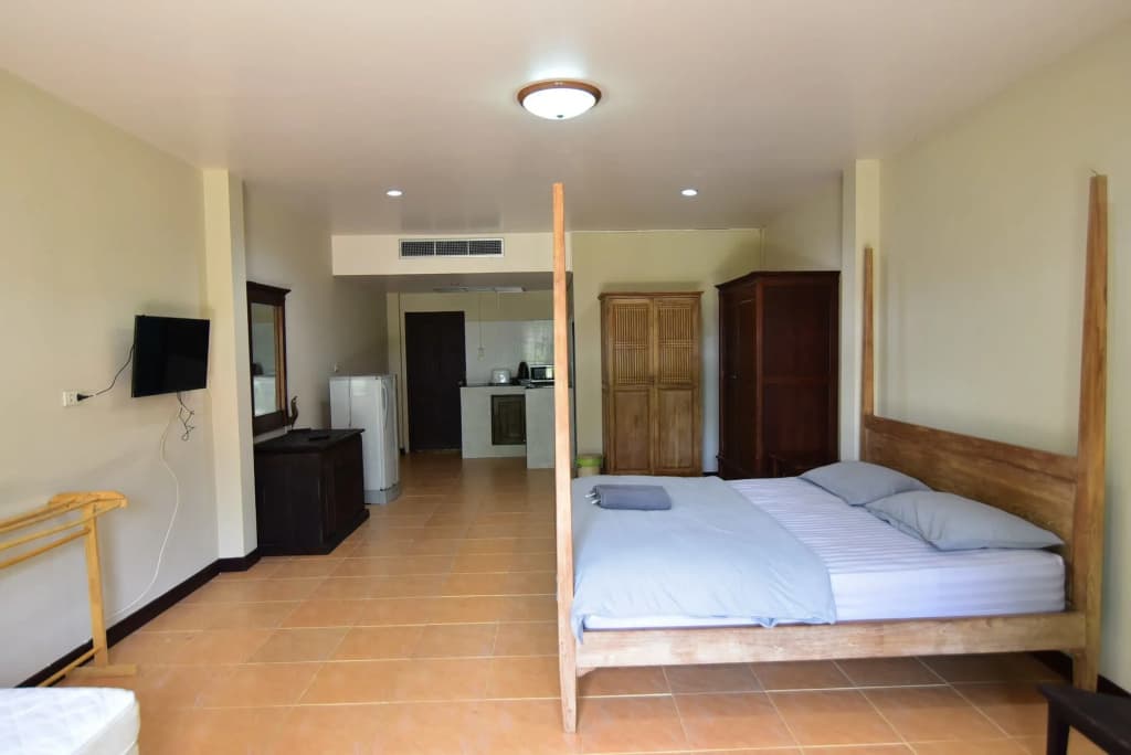 Baan Chai Lay Apartment - photo 4