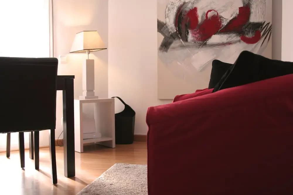 Avenida Apartments Roger de Flor - photo 3