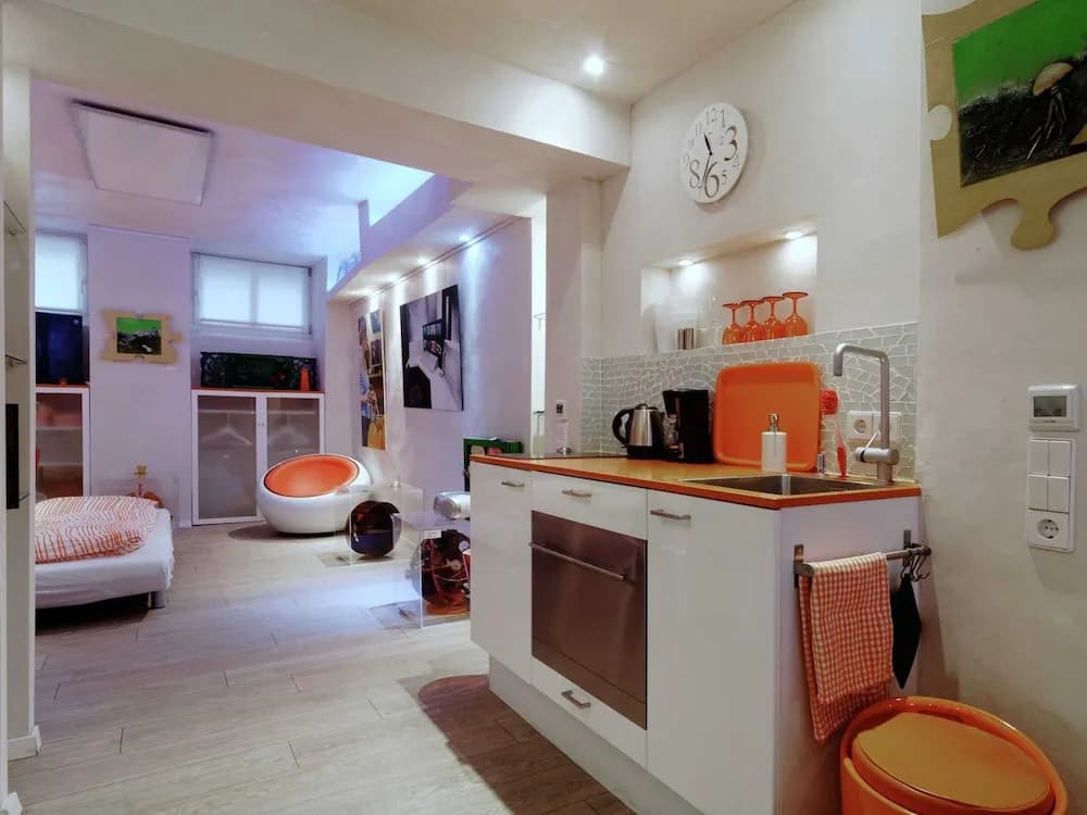 Contemporary Apartment in Kreuzberg Berlin with free Wi-Fi - photo 11
